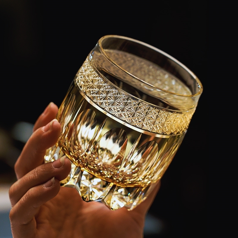 Ręcznie Cięta Zbroja Wojownika – Wine To Beer To Liquor recenzja i cena
