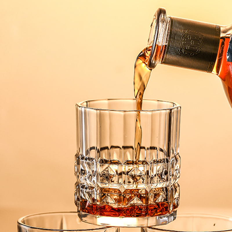Różne szklane kubki Szklany ku – Is Wine And Beer Difference recenzja i cena